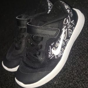 Toddler Nike Shoes Size 9c